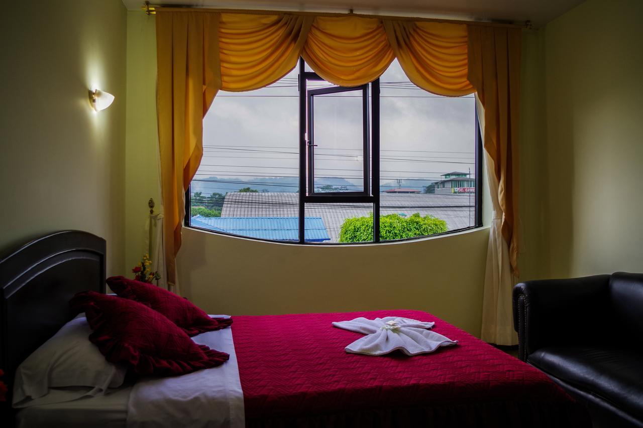 Hotel Oro Negro Puyo Kültér fotó
