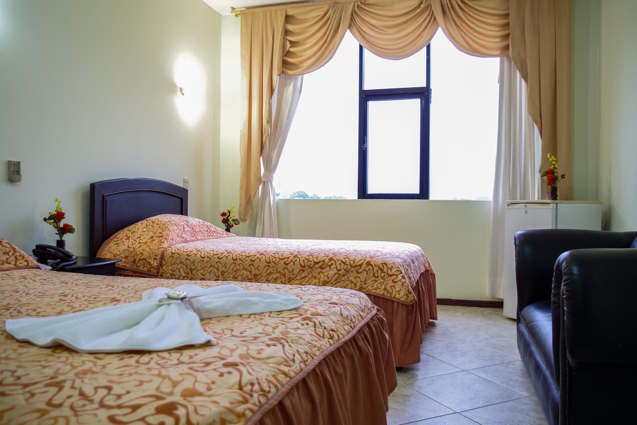 Hotel Oro Negro Puyo Kültér fotó